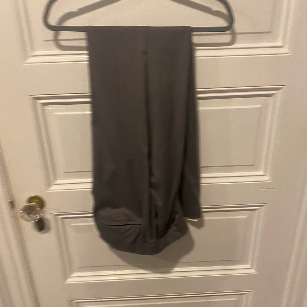 PGA Tour men’s golf pants in grey! Barely used!